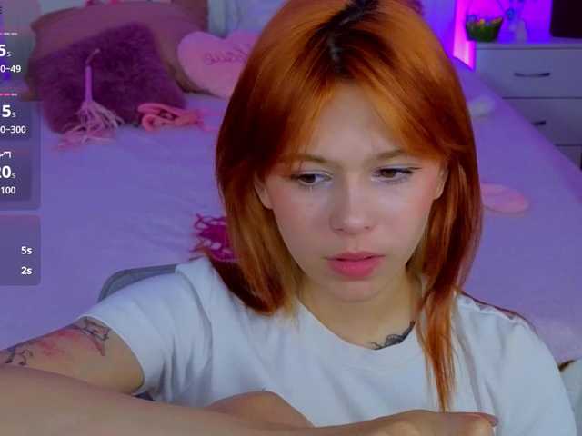 CoralineJones's BongaCams show and profile