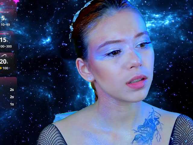 CoralineJones's BongaCams show and profile