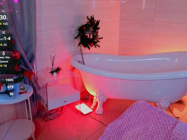 CoralineJones's BongaCams show and profile