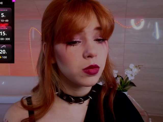 CoralineJones's BongaCams show and profile