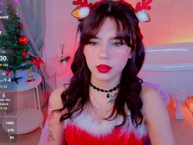 CoralineJones's BongaCams show and profile