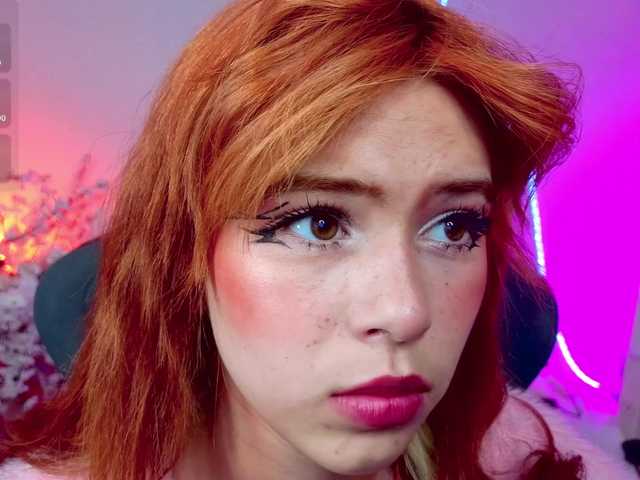 CoralineJones's BongaCams show and profile