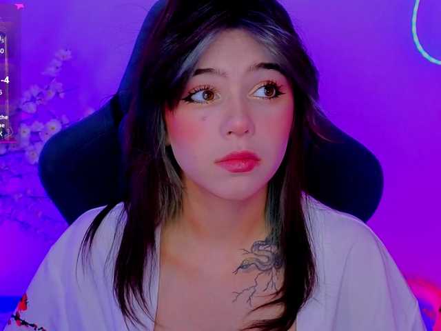 эро с CoralineJones