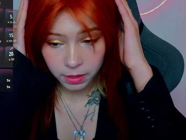 CoralineJones's BongaCams show and profile