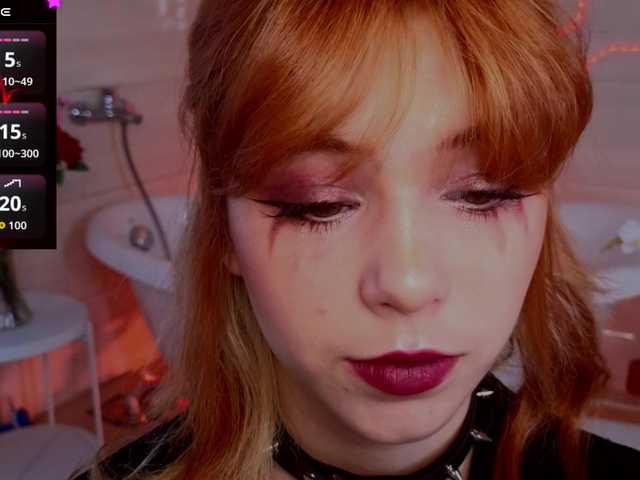 CoralineJones's BongaCams show and profile