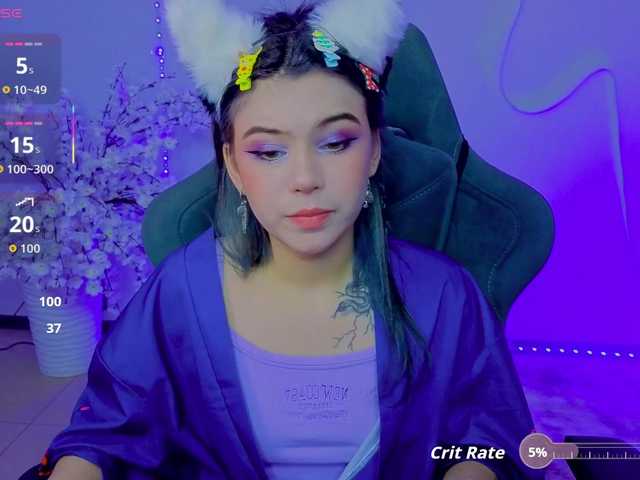 CoralineJones live cam