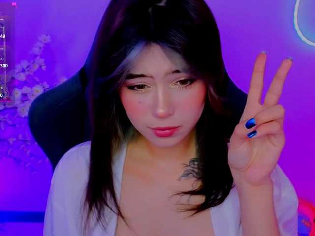 секс на веб с CoralineJones