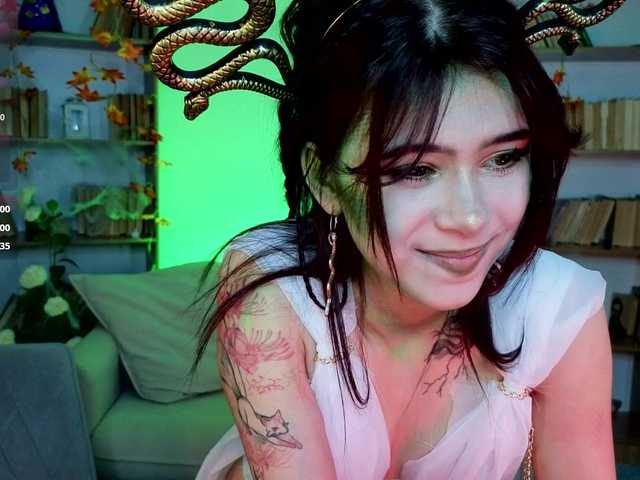 Watch sexy slut CoralineJones CoralineJones from BongaCams
