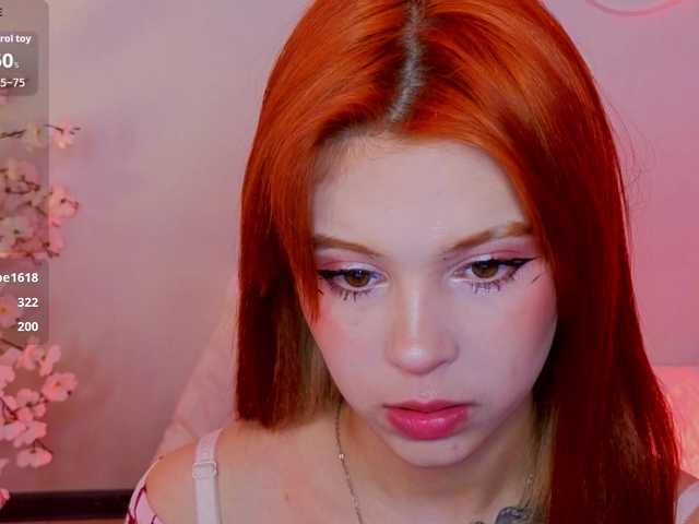 CoralineJones's BongaCams show and profile