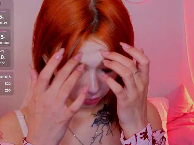 CoralineJones's BongaCams show and profile