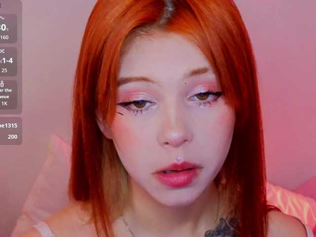 CoralineJones's BongaCams show and profile