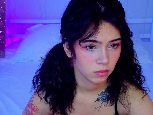 CoralineJones from BongaCams is Freechat