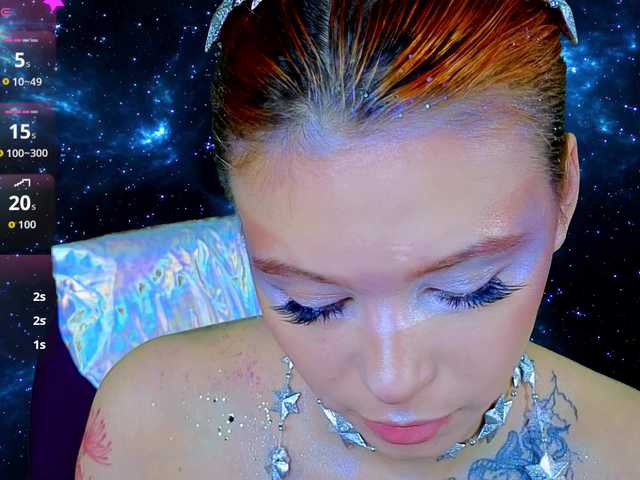 CoralineJones's BongaCams show and profile