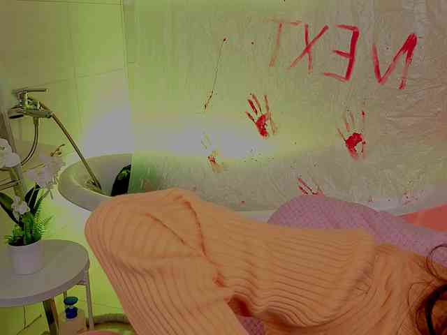 CoralineJones webcam