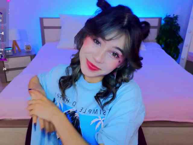 CoralineJones webcam