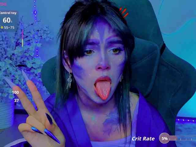 CoralineJones webcam