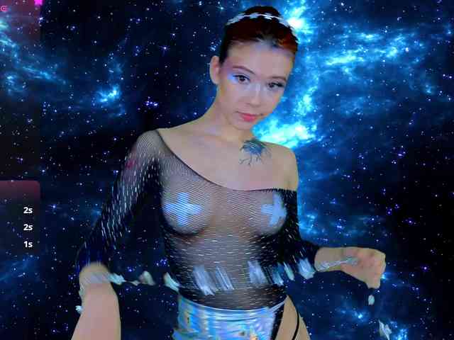 CoralineJones webcam