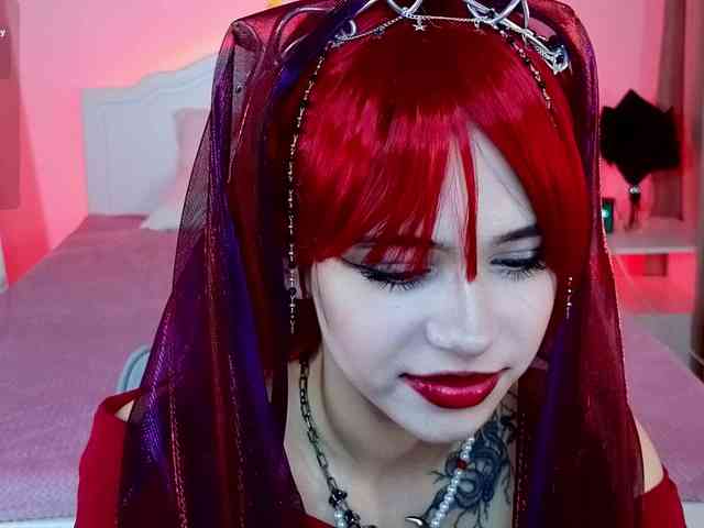 CoralineJones webcam