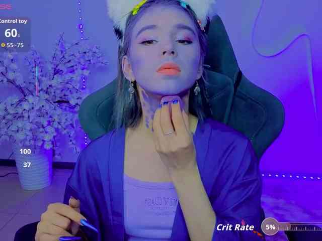 CoralineJones webcam