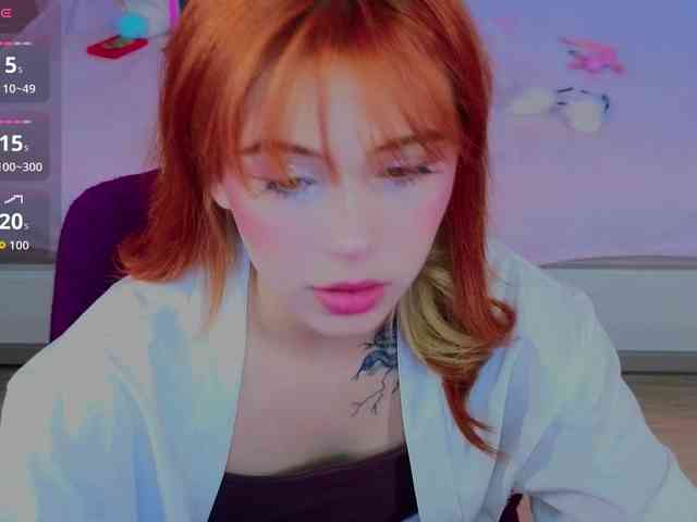 CoralineJones webcam