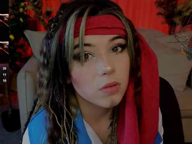 CoralineJones webcam