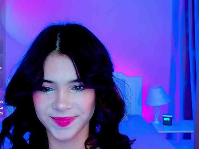 CoralineJones webcam