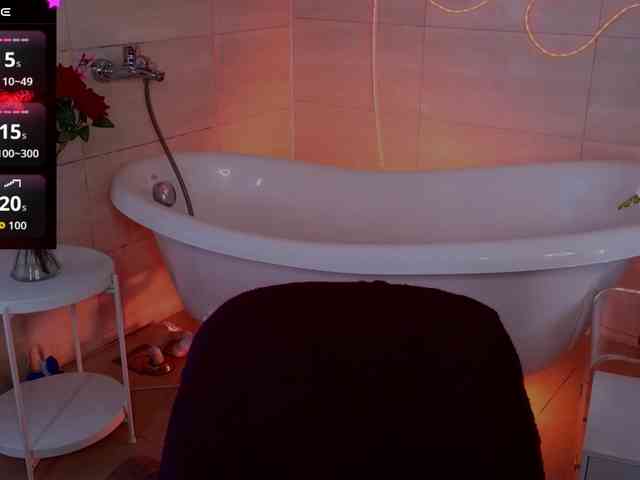 CoralineJones Live Webcam on BongaCams