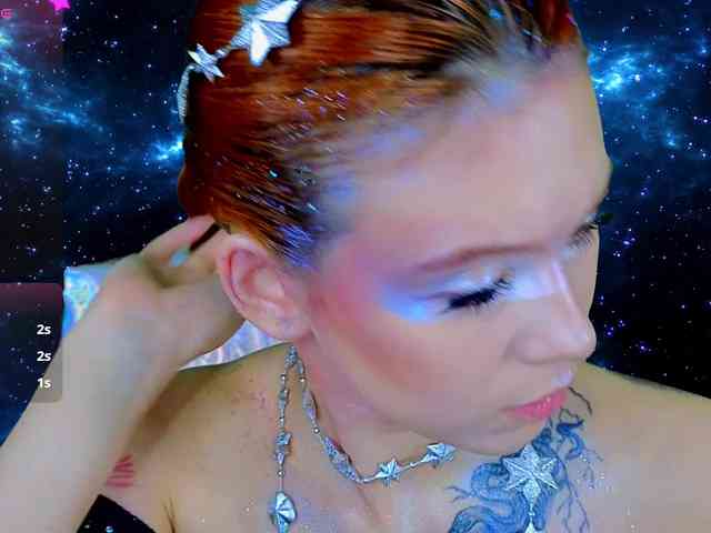 CoralineJones webcam