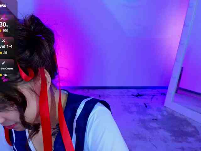 CoralineJones webcam
