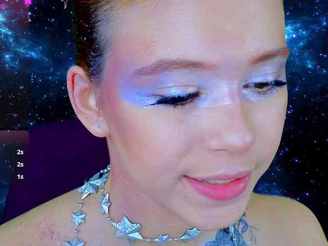 CoralineJones webcam