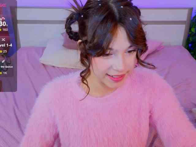 CoralineJones webcam