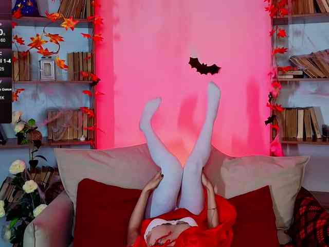CoralineJones webcam