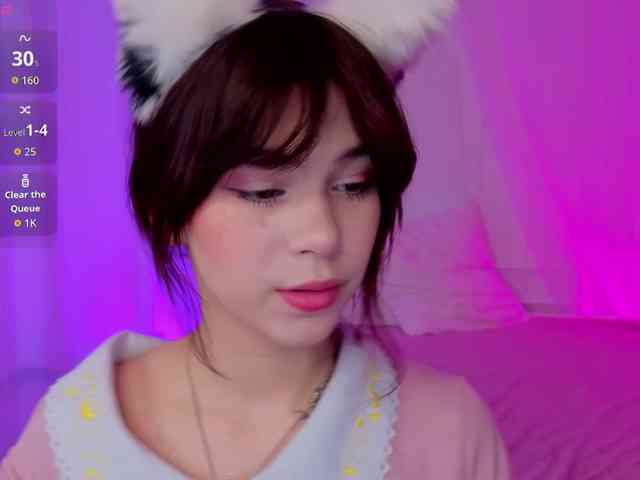 CoralineJones webcam