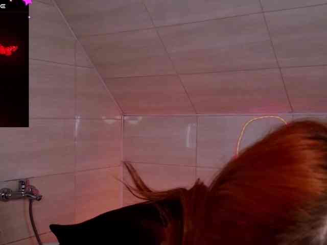 CoralineJones webcam