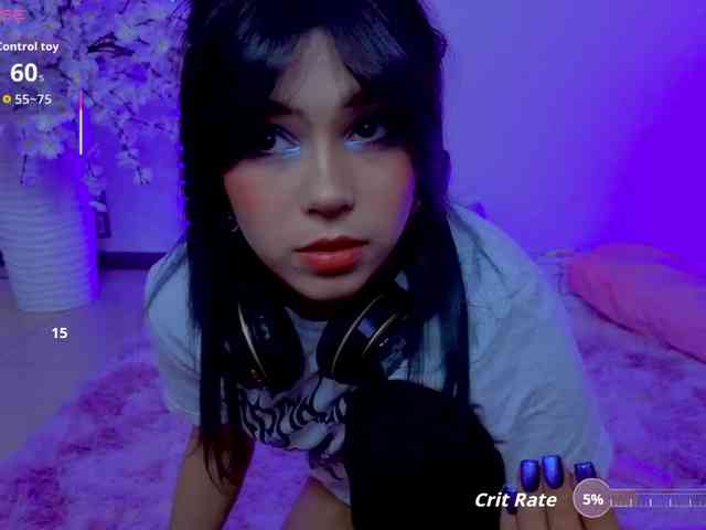 CoralineJones webcam