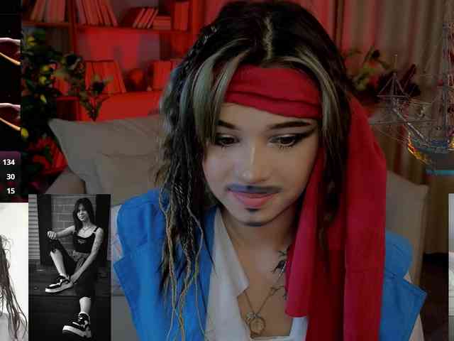 CoralineJones webcam