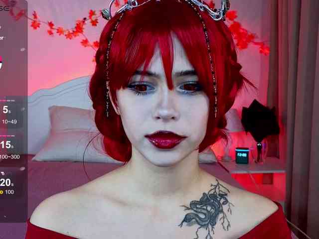 CoralineJones webcam