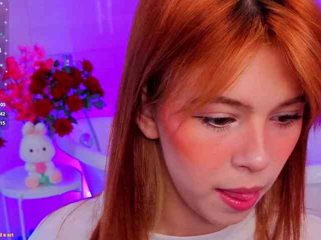 CoralineJones webcam