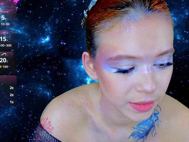 CoralineJones webcam