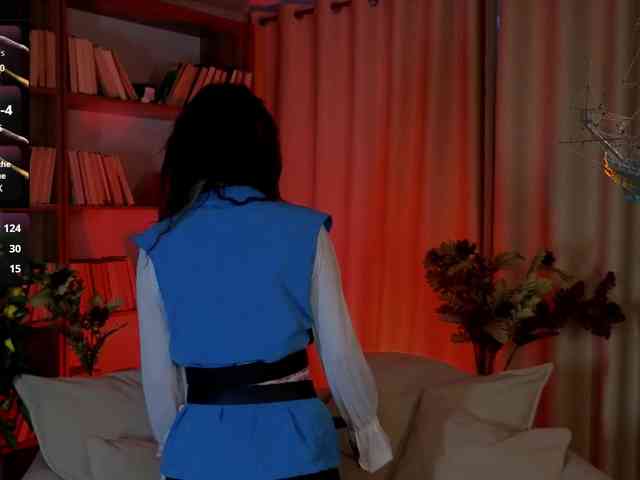 CoralineJones webcam