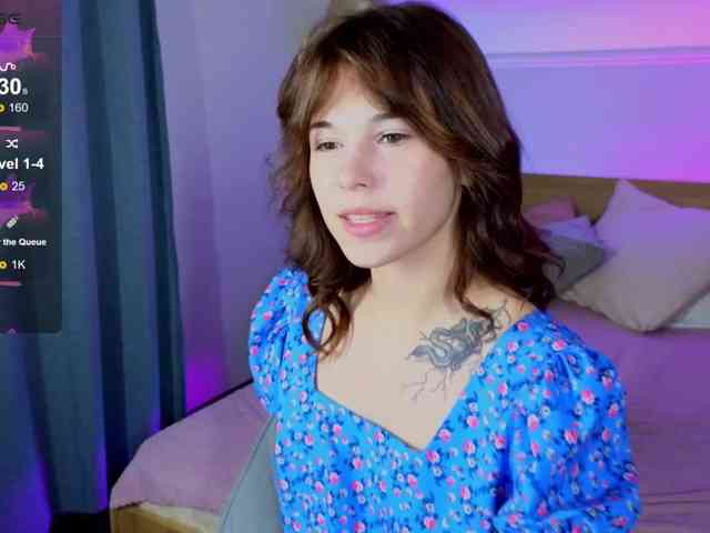 CoralineJones webcam