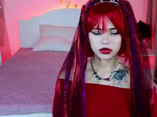 CoralineJones webcam