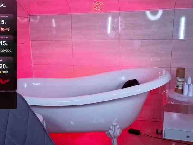 CoralineJones webcam