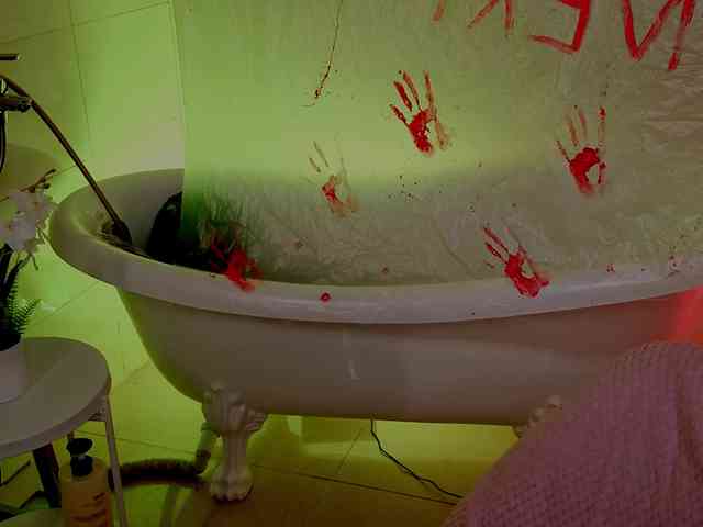 CoralineJones webcam