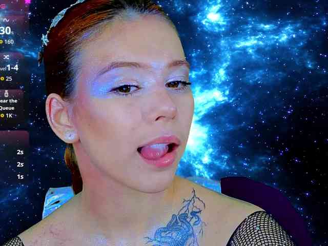 CoralineJones webcam