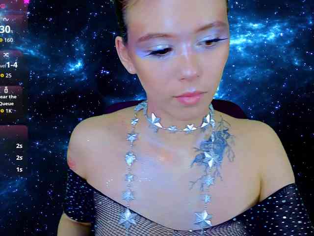 CoralineJones webcam