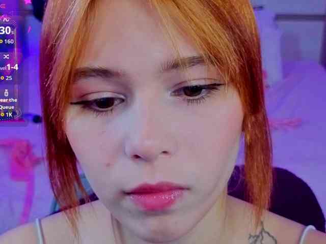 CoralineJones webcam