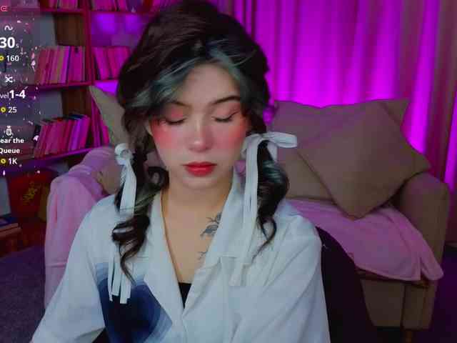 CoralineJones webcam