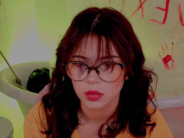 CoralineJones webcam