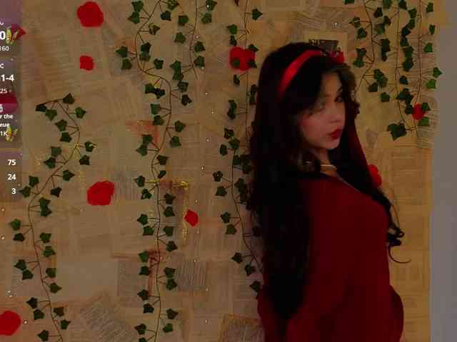 CoralineJones webcam